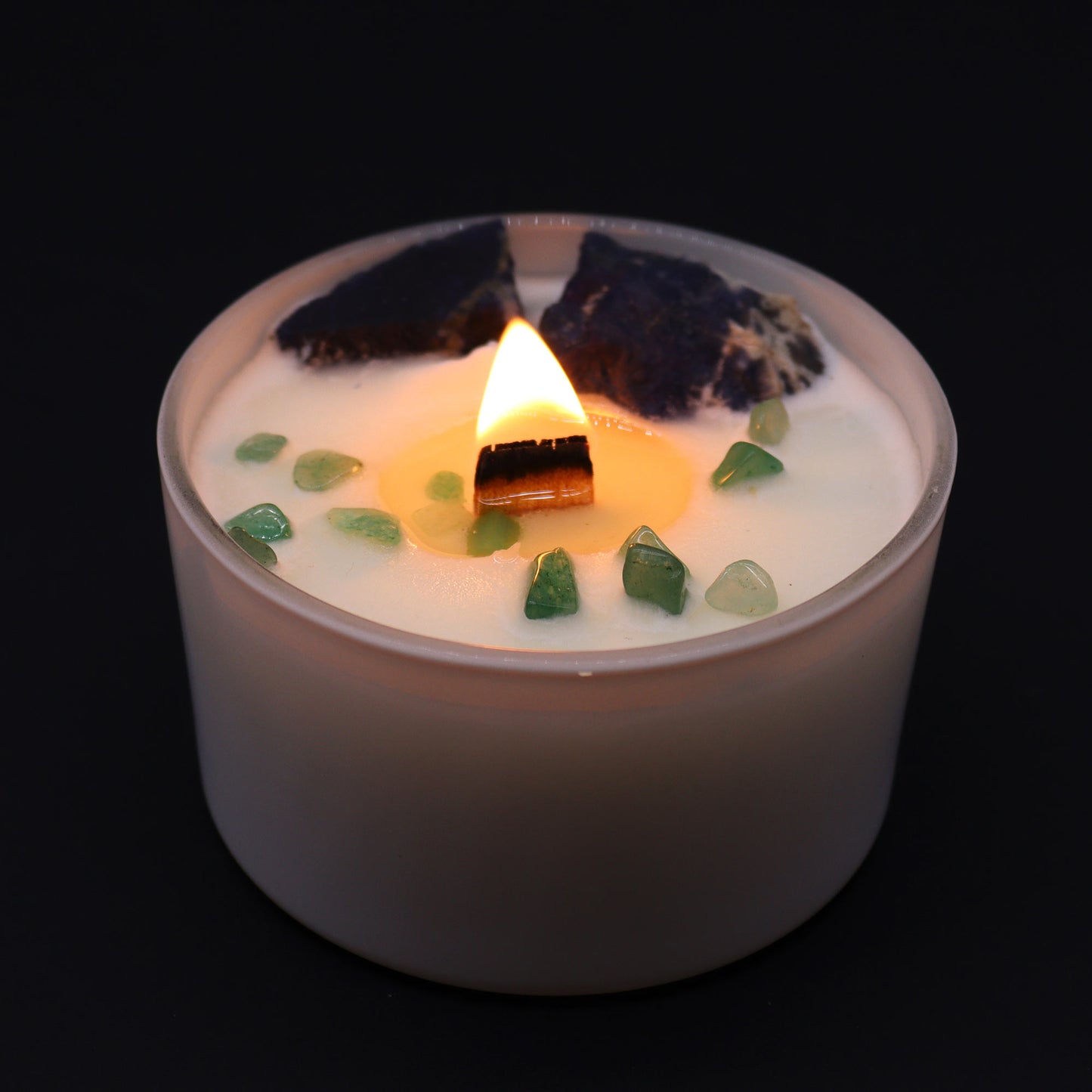 Throat Chakra – Fell Berry with Sodalite & Jade Chips