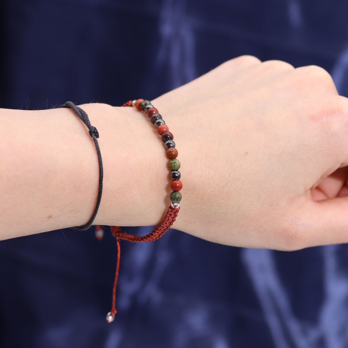 Aries Zodiac Crystal Candle – Gemstone Bracelet + Clear Quartz Freshness
